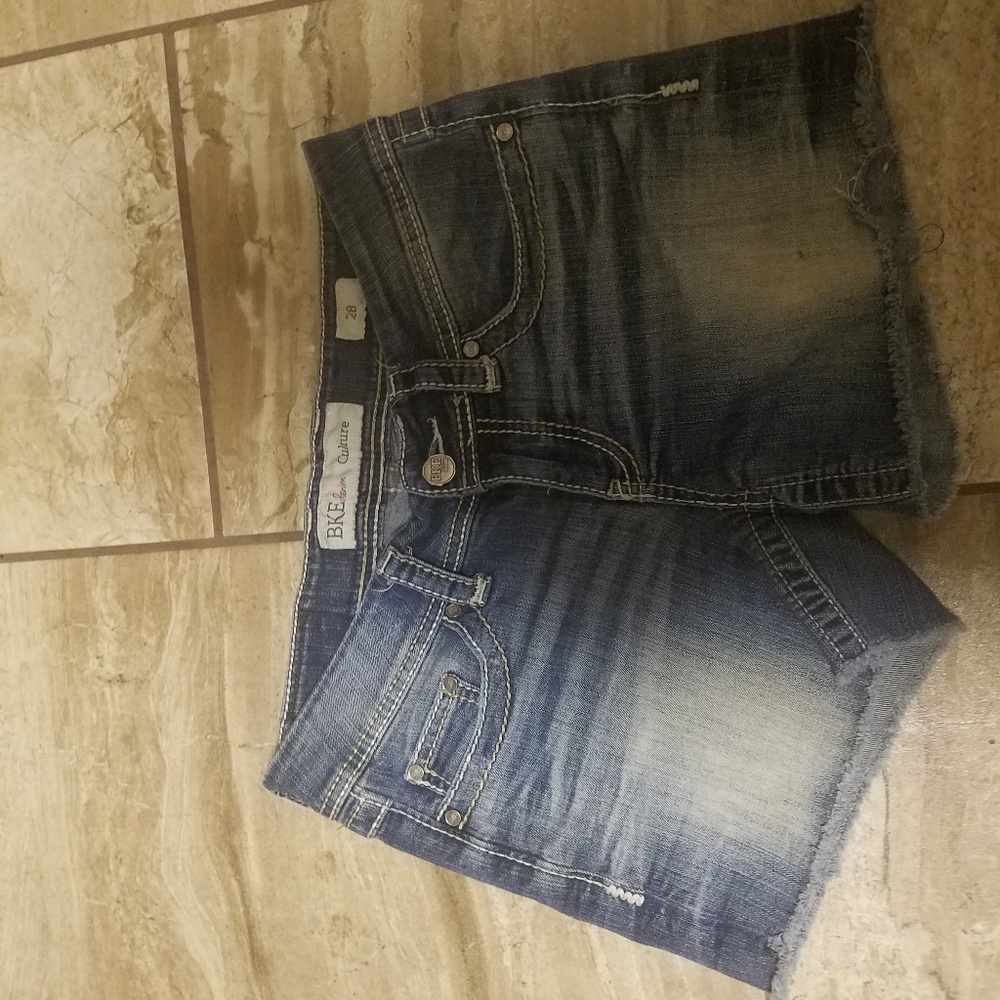 Size 28 bkedenim culture denim jean shorts